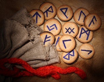 Photo of Tarot Palm and Rune Readings By Bill, french quarter, USA